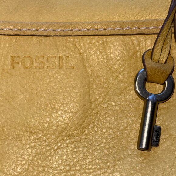 Fossil Womens Genuine Leather Yellow Crossbody Bag Adjustable Strap - Picture 9 of 16